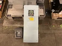 Vacon nxs00725 frequentieregelaar - afbeelding 2 van  5