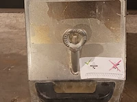 Vacuüm steenmagneet en zuignap 400kg 12v probst, sm400 sm-sps400, bouwjaar 2015 - afbeelding 10 van  12