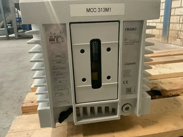 Vacuümpomp oil sealed - afbeelding 4 van  5
