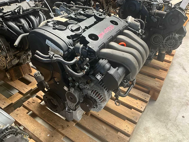 Vag 2.0l fsi axw automotor - afbeelding 4 van  6