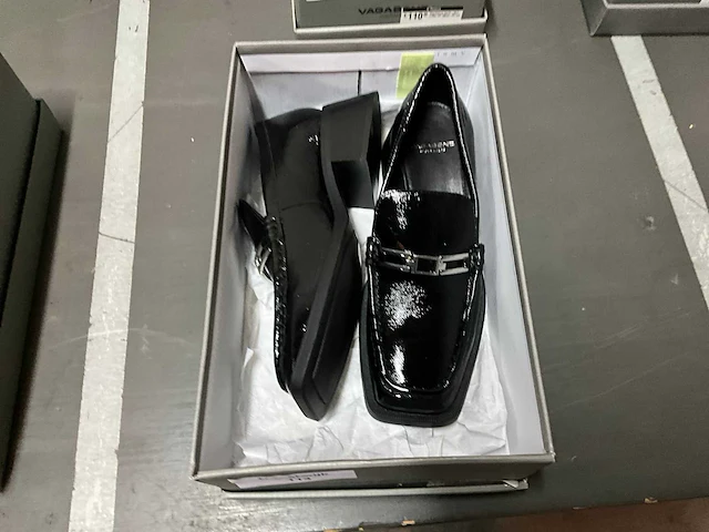 Vagabond blanca loafer damesschoenen (maat 37) - afbeelding 3 van  3