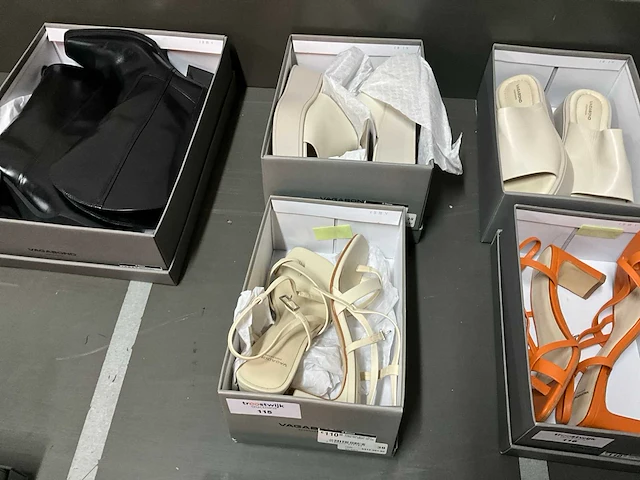 Vagabond damesschoenen (maat 39) (2x) - afbeelding 1 van  5