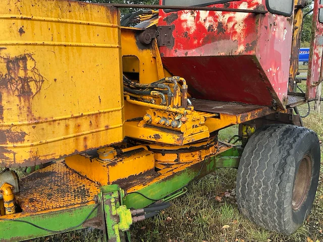 Vaia car 12r banden (aftakas)graafmachine - afbeelding 2 van  32