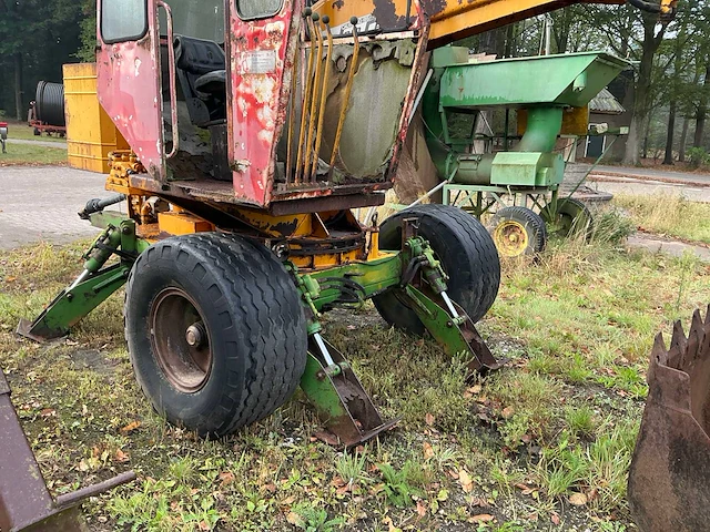 Vaia car 12r banden (aftakas)graafmachine - afbeelding 8 van  32