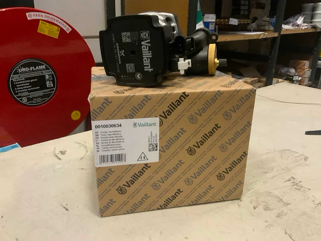 Vaillant 0010030634 pomp (4x) - afbeelding 1 van  4