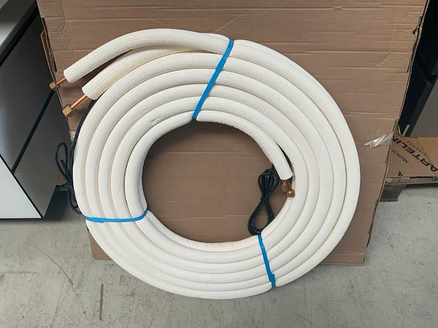 Vaillant 3/8x5/8 10 meter geïsoleerd koperbuis - afbeelding 1 van  3