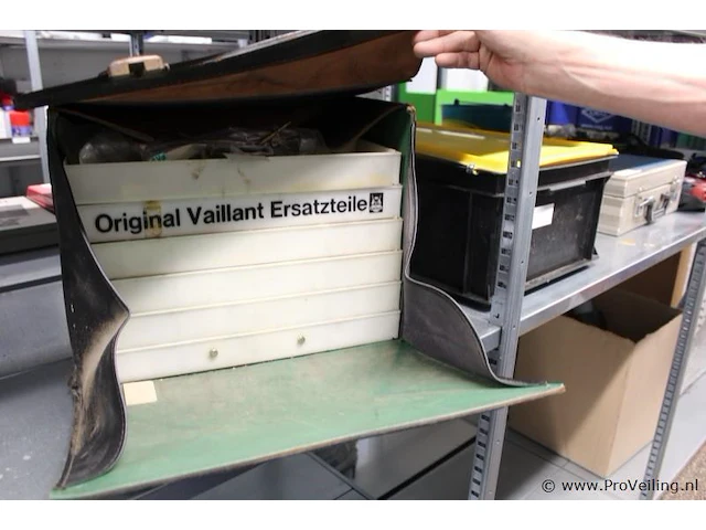 Vaillant servicekoffer - afbeelding 2 van  2
