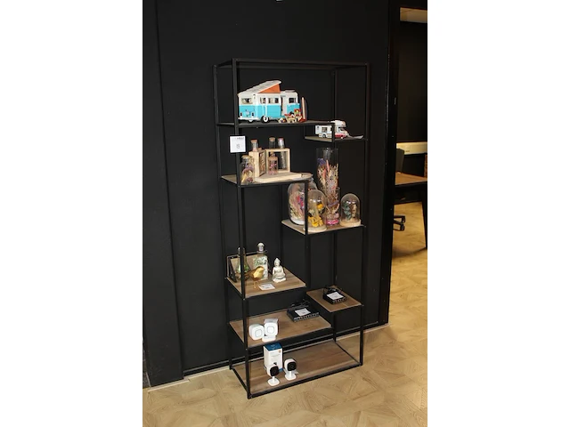 Vakkenkast. afmeting 72 x 32 x 170 cm. - afbeelding 2 van  2
