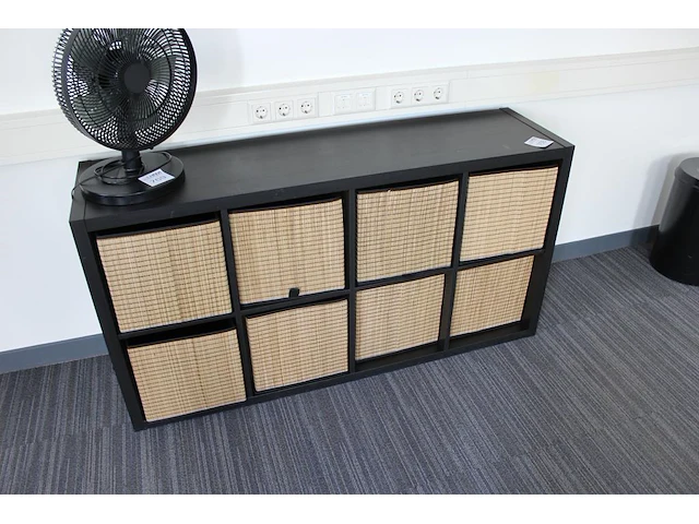 Vakkenkast ikea met acht manden afm. 147 x 39 x 76 cm - afbeelding 2 van  2