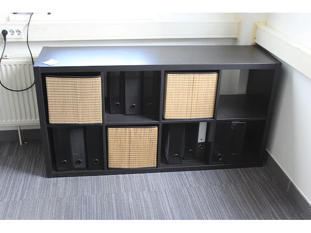 Vakkenkast ikea met drie manden afm. 147 x 39 x 76 cm - afbeelding 1 van  2