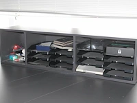 Vakkenkast inclusief brievenbakjes en kantoormaterialen. afmeting 140 x 38 x 37 cm - afbeelding 1 van  2