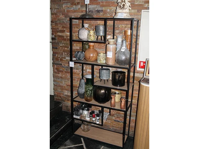Vakkenkast met afmeting 82 x 34 x 175 cm. let op: exclusief inhoud. - afbeelding 2 van  2