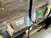 Vakkenkast met inhoud (3x) - afbeelding 18 van  18