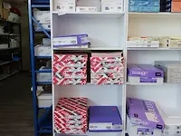 Vakkenkast met inhoud - afbeelding 23 van  54