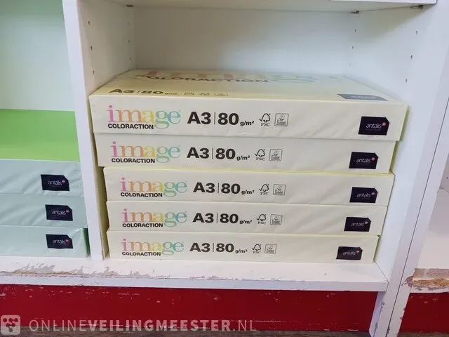 Vakkenkast met inhoud - afbeelding 39 van  54