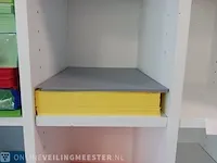 Vakkenkast met inhoud - afbeelding 43 van  54
