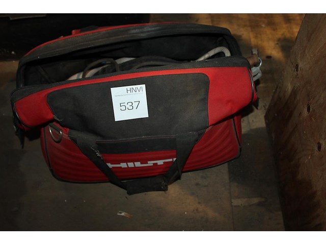 Valbeveiligingsharnassen in draagtas. - afbeelding 1 van  2