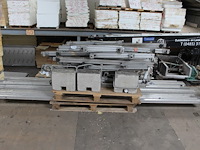 Valbeveiligingsmaterialen alprokon w.o. steunen en railing. - afbeelding 1 van  2