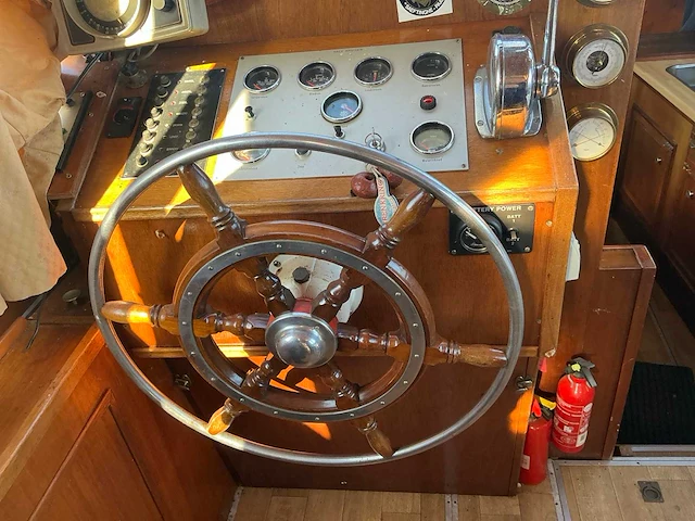 Valk motorjacht - afbeelding 18 van  33