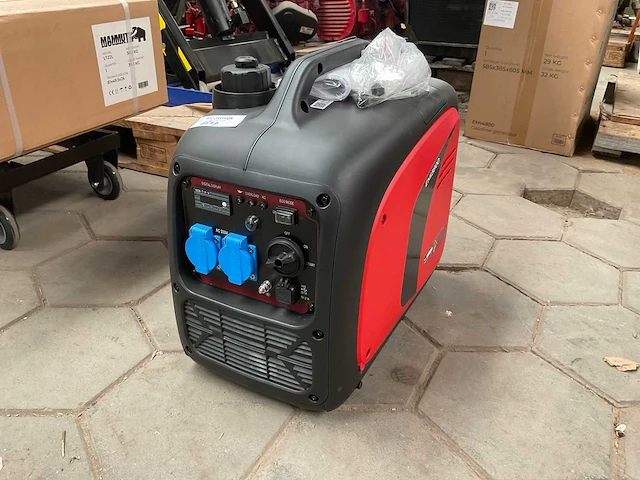 Valkenpower emi3800 stroomgenerator - afbeelding 1 van  6