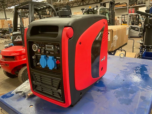 Valkenpower emi4800 stroomgenerator - afbeelding 1 van  7