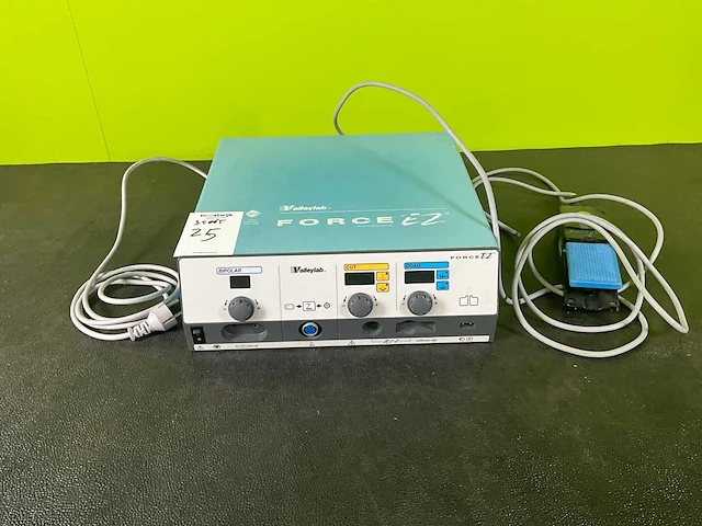 Valleylab force ez-8 electrosurgical generator - afbeelding 1 van  11