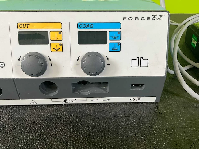 Valleylab force ez-8 electrosurgical generator - afbeelding 6 van  11