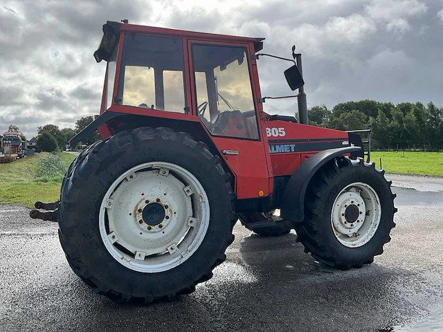 Valmet 805 vierwielaangedreven landbouwtractor - afbeelding 2 van  33