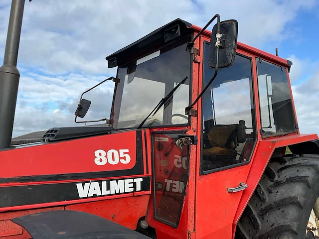 Valmet 805 vierwielaangedreven landbouwtractor - afbeelding 7 van  33