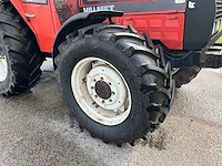 Valmet 805 vierwielaangedreven landbouwtractor - afbeelding 16 van  33