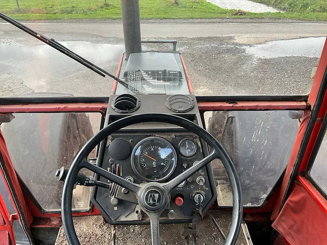 Valmet 805 vierwielaangedreven landbouwtractor - afbeelding 20 van  33