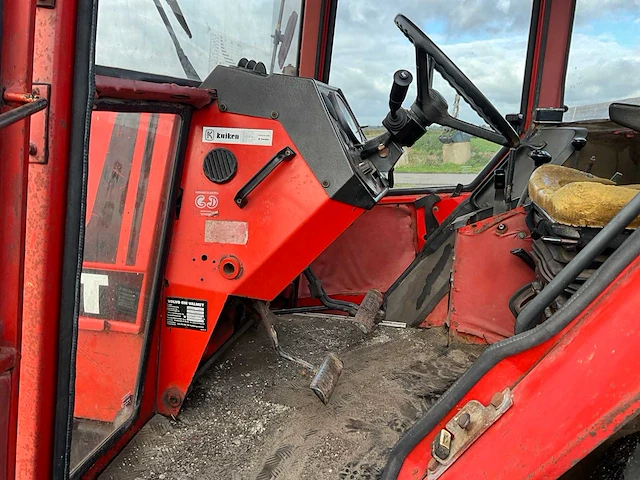 Valmet 805 vierwielaangedreven landbouwtractor - afbeelding 27 van  33