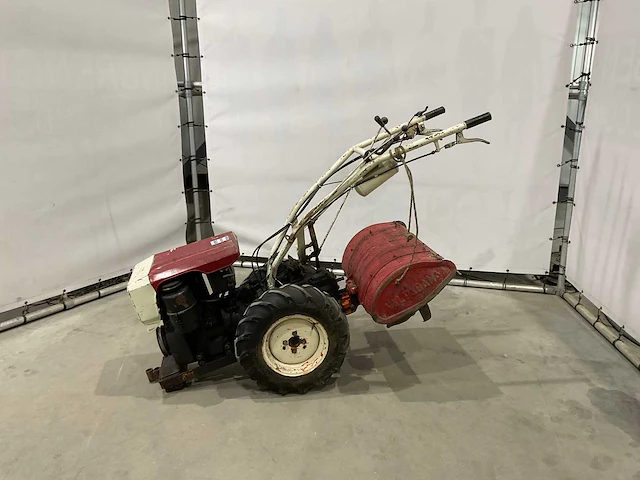 Valpadana tweewielige tractor met freesbak - afbeelding 3 van  11