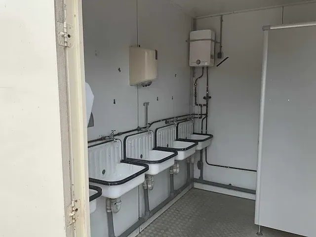 Van der roest & busker su sanitair container - afbeelding 11 van  13