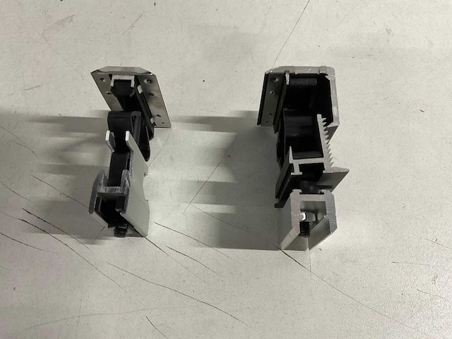 Van der valk - aluminium middenklem en eindklem (400x) - afbeelding 5 van  6