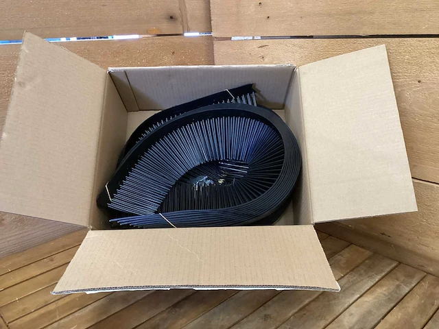 Van der valk - bird blokker voor zonnepanelen (60x) - afbeelding 1 van  4