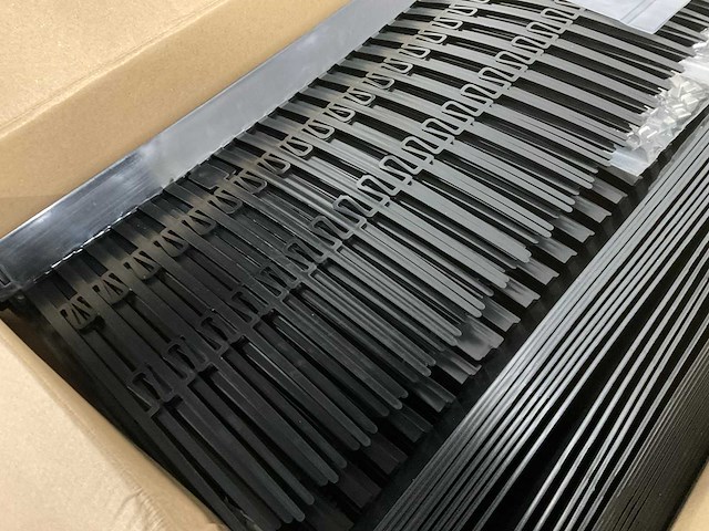 Van der valk - doos birdblocker inhoud 60 x strip lengte 500 mm - afbeelding 2 van  4