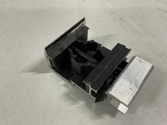 Van der valk - eindklem aluminium 28-50 zwart (90x) - afbeelding 3 van  3