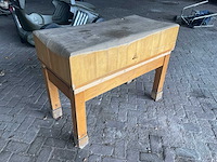 Van dijk’s hakblok tafel - afbeelding 1 van  6
