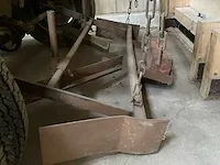 Van hienen bollenplantmachine - afbeelding 5 van  20