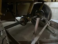 Van hienen bollenplantmachine - afbeelding 6 van  20