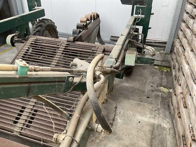 Van hienen vh vnr bloembollenrooier - afbeelding 3 van  12