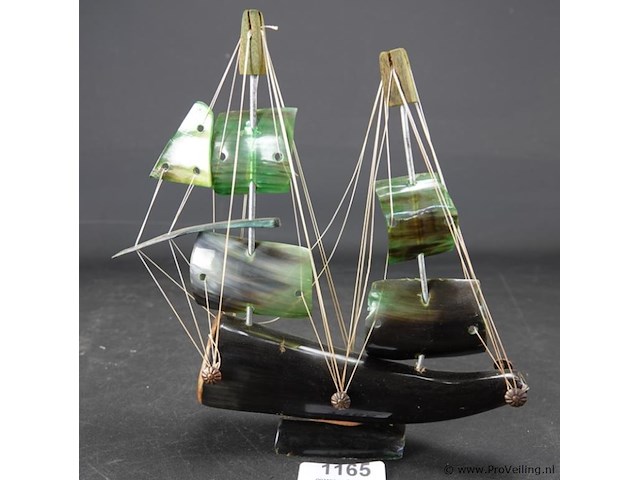 Van hoorn vervaardigde tweemaster - afbeelding 2 van  5