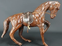 Van leder vervaardigd paard - afbeelding 2 van  5