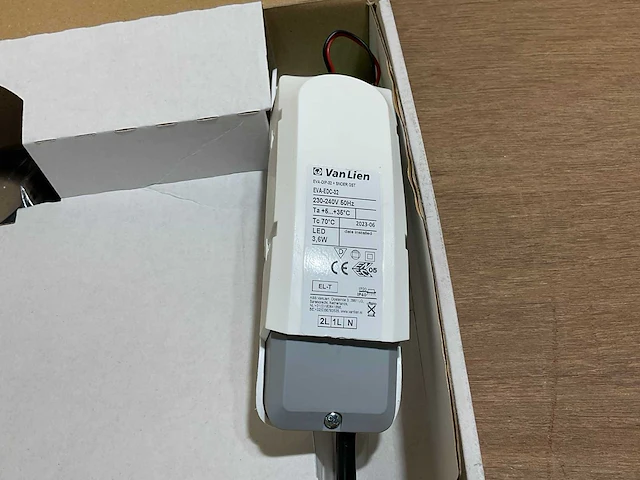 Van lien evago noodverlichtingsarmatuur led (4x) - afbeelding 5 van  10