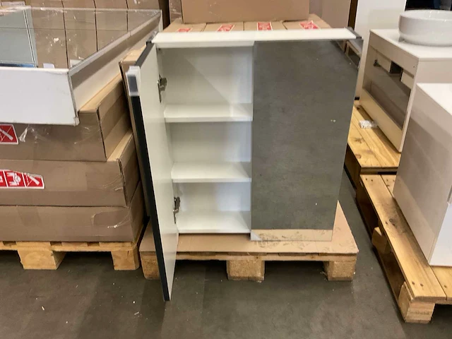 Van marcke spiegelkast 60 cm - afbeelding 3 van  5