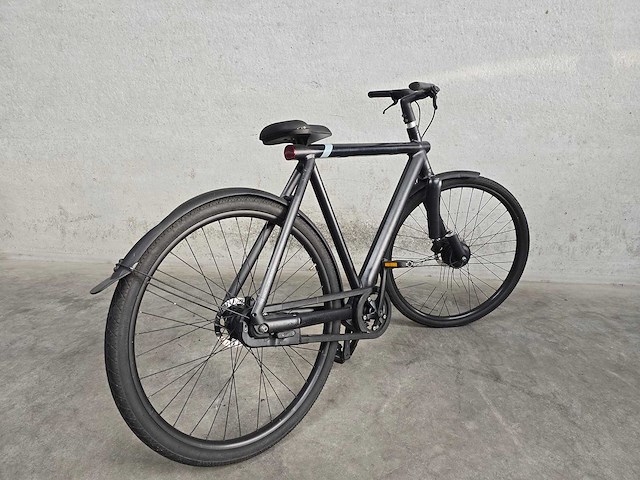 Van moof - elektrische fiets met oplader - afbeelding 8 van  9