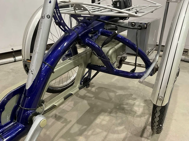 Van raam maxi elektrische driewieler - afbeelding 13 van  13