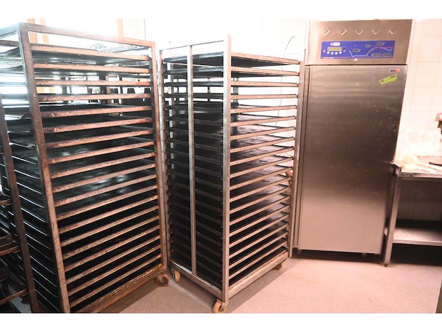 Van ‘t wout 20-delige rvs bakkerij oven platenwagen (6x) - afbeelding 1 van  5