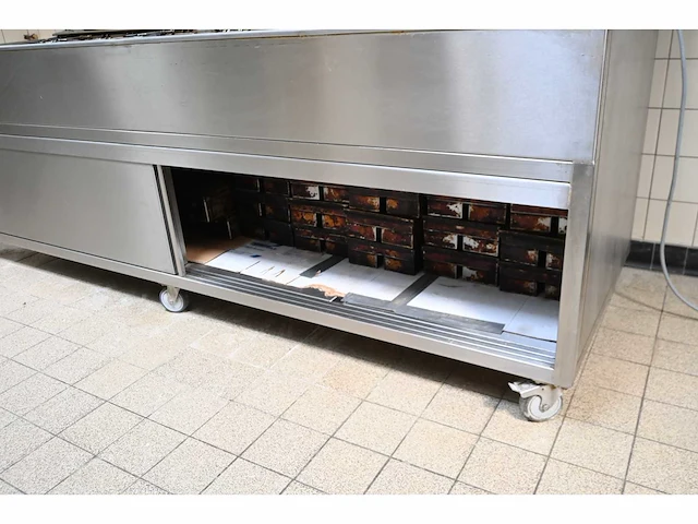 Van ‘t wout 5-delige oliebollenfriteuse / mobiele rvs werkbank - afbeelding 4 van  14
